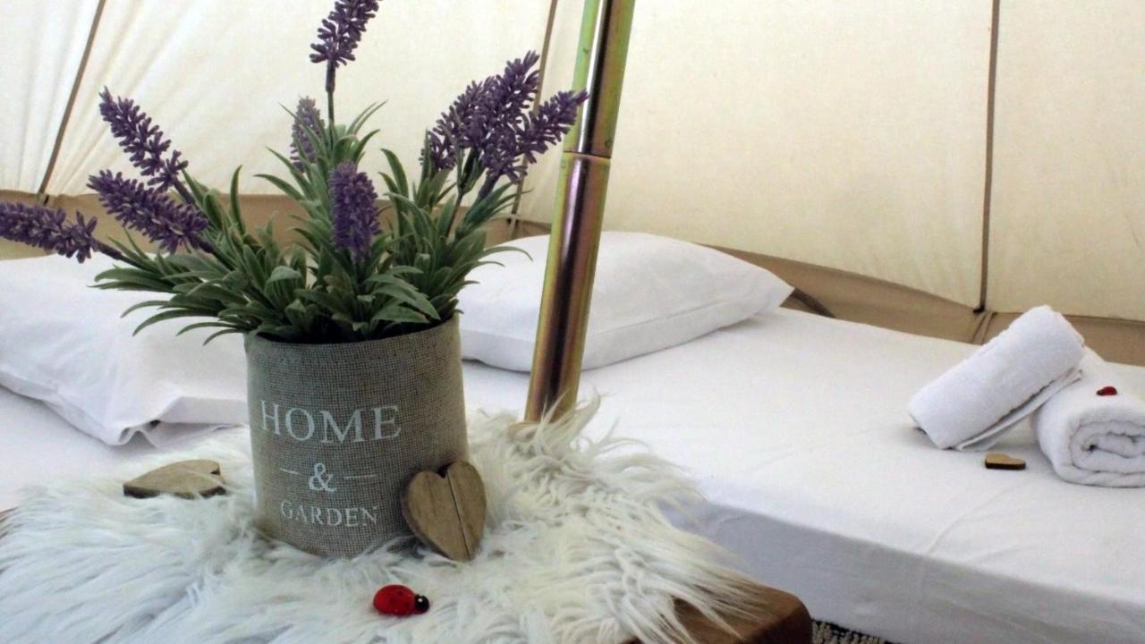 Queens Luxury Glamping Paleókasztro Kültér fotó