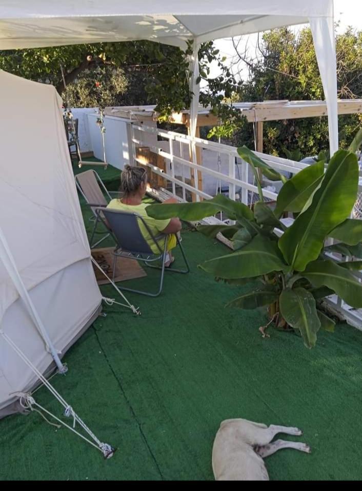Queens Luxury Glamping Paleókasztro Kültér fotó